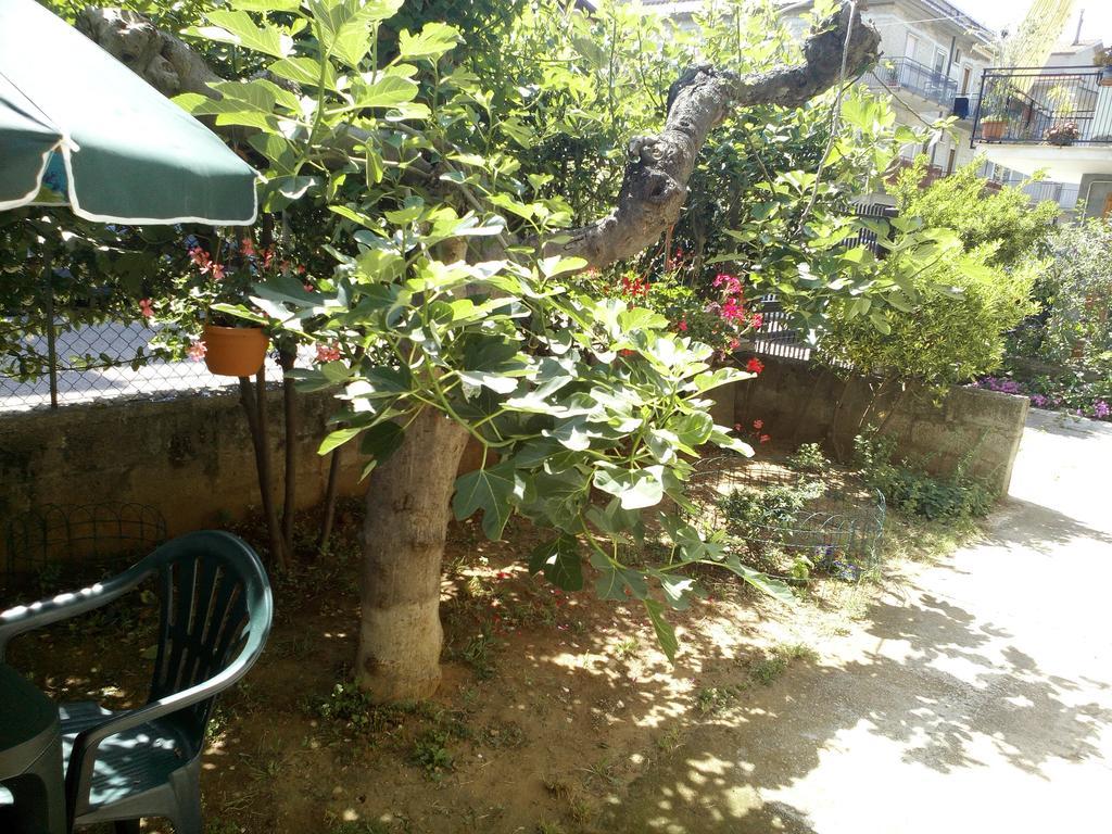 B&B A Casa Di Nonna Fondi Esterno foto