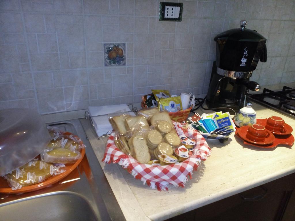 B&B A Casa Di Nonna Fondi Esterno foto