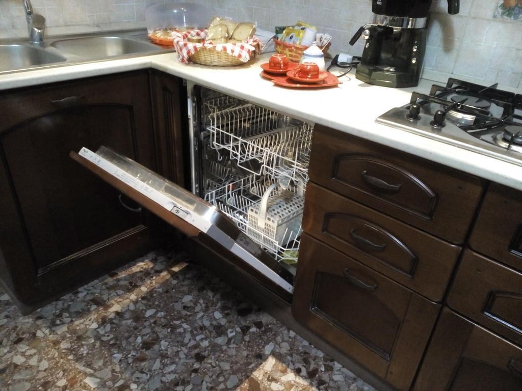 B&B A Casa Di Nonna Fondi Esterno foto