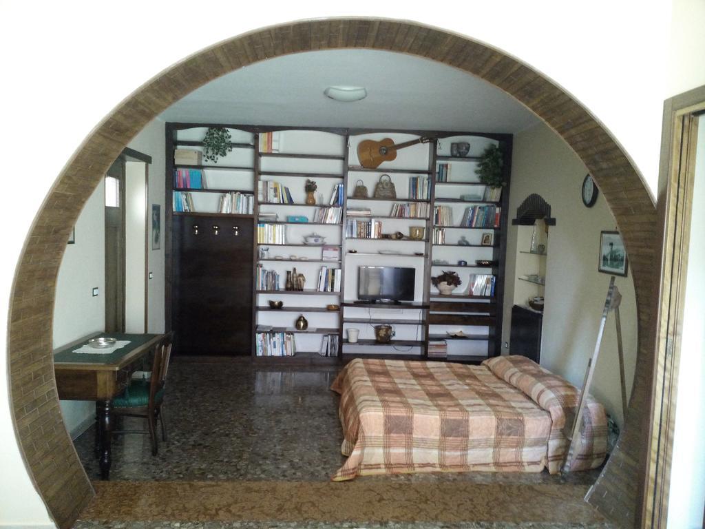 B&B A Casa Di Nonna Fondi Esterno foto